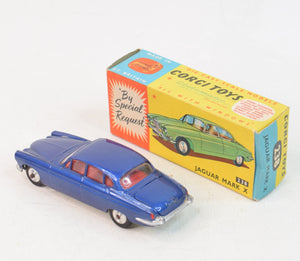 Corgi toys 238 Mark X Jaguar Virtually Mint/Boxed