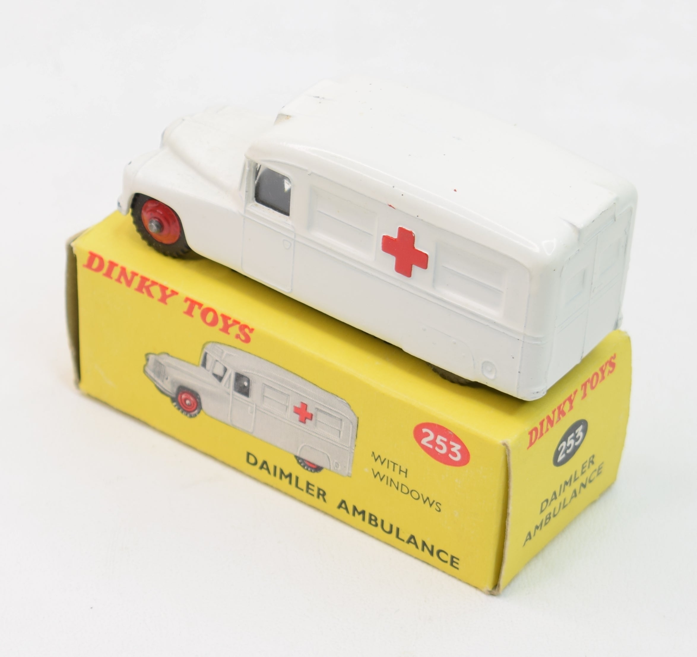 Dinky toys 253 Daimler Ambulance Very Near Mint/Boxed 'Carlton' Collec ...