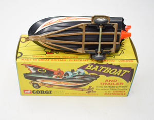 Corgi toys 107 Batboat Virtually Mint/Boxed (1st issue with shaped spun hubs)