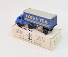 Wells - Brimtoy 520 Bedford Lyons Tea - Virtually Mint/Boxed 'TQ12' Collection