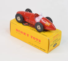 Dinky Toys 511 Auto de Course Ferrari Virtually Mint/Nice box
