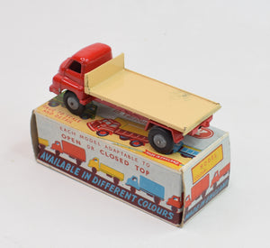 Kemlow Bedford S type Flat bed lorry Very Near Mint/Boxed