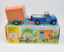 Britain's 9575 Land-Rover & Horse box Very Near Mint/Boxed