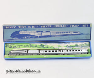 Dinky toys Train set No.16 Virtually Mint/Nice box