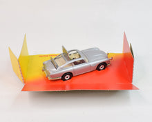 Corgi toys 271 Virtually Mint/Boxed (Cream interior)