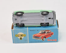 Spot-on 184 Austin A60 Virtually Mint/Boxed 'Roeburn Falls' Collection