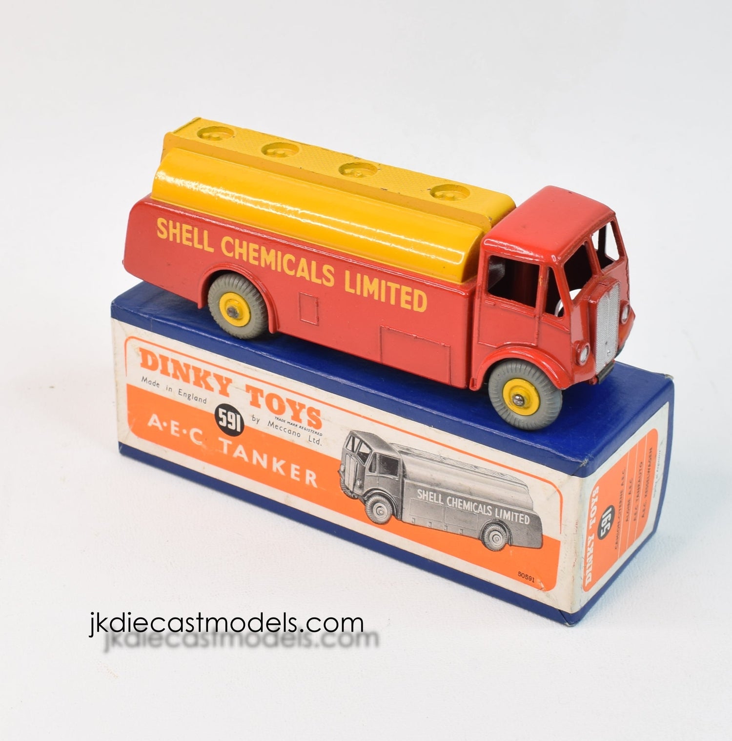 Dinky Toys 591 A.E.C 'SHELL CHEMICALS LIMITED' Very Near Mint/Boxed