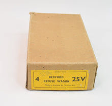 Dinky Toys 25v Bedford Refuse wagon Trade Set Very Near Mint/Boxed