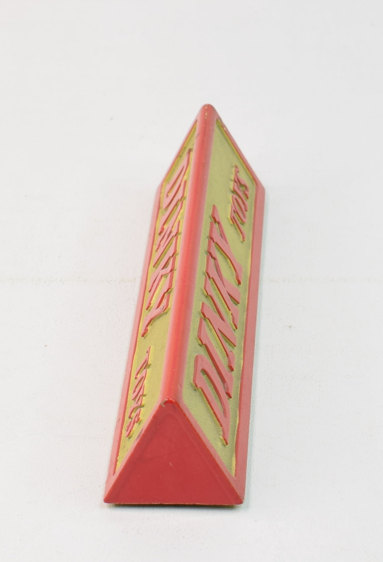 Triangular Dinky Counter or Shop window display sign – JK DIE-CAST MODELS