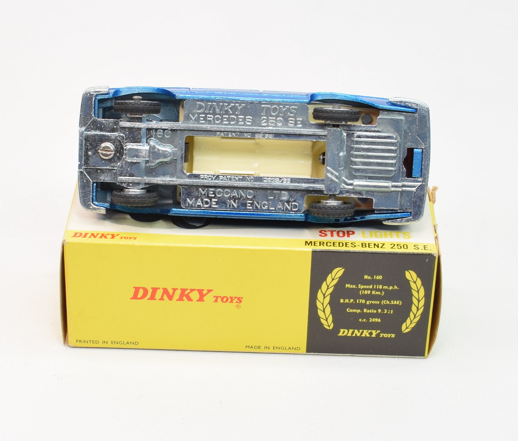 Dinky Toys Mercedes 250 SE avec feux stop (Gebraucht) in Meyrin für CHF Dinky Toys Mercedes 250 SE avec feux stop (Gebraucht) in Meyrin für CHF
