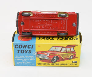 Corgi toys 491 Ford Consul Estate Virtually Mint/Boxed (Cast hubs)