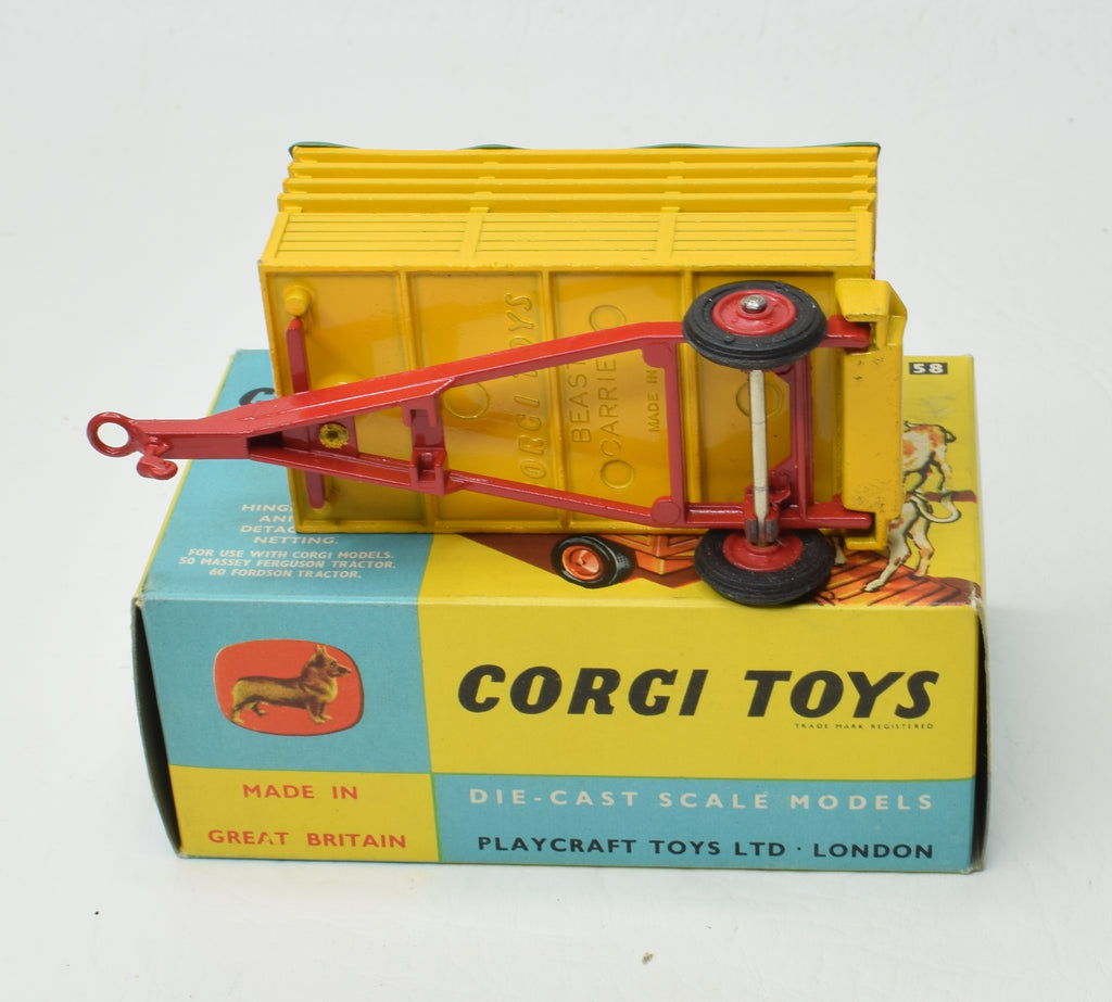 CORGI TOYS BEAST CARRIER ミニカー　ヴィンテージ Corgi 58, Beast Carrier - Free Price Guide & Review