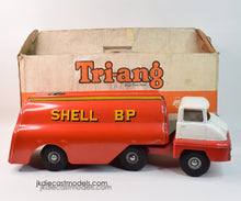 Tri-ang Thames trader tanker Very Near Mint/Boxed