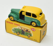 Dinky Toys 254 Austin Taxi Very Near Mint/Boxed