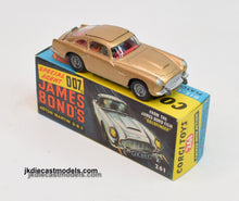 Corgi Toys 261 James Bond DB5 Virtually Mint/Lovely box (Without indicator casting)