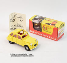 Corgi toys 272 Citroen 2cv F.Y.E.O Bond Mint/Lovely box