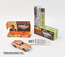 Corgi Toys 261 James Bond DB5 Virtually Mint/Nice box (With indicator casting)