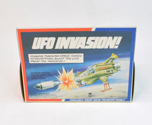 Dinky toy 106 Thunderbird 2 + 4 Virtually Mint/Lovely box
