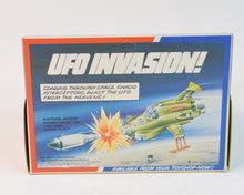 Dinky toy 106 Thunderbird 2 + 4 Virtually Mint/Lovely box