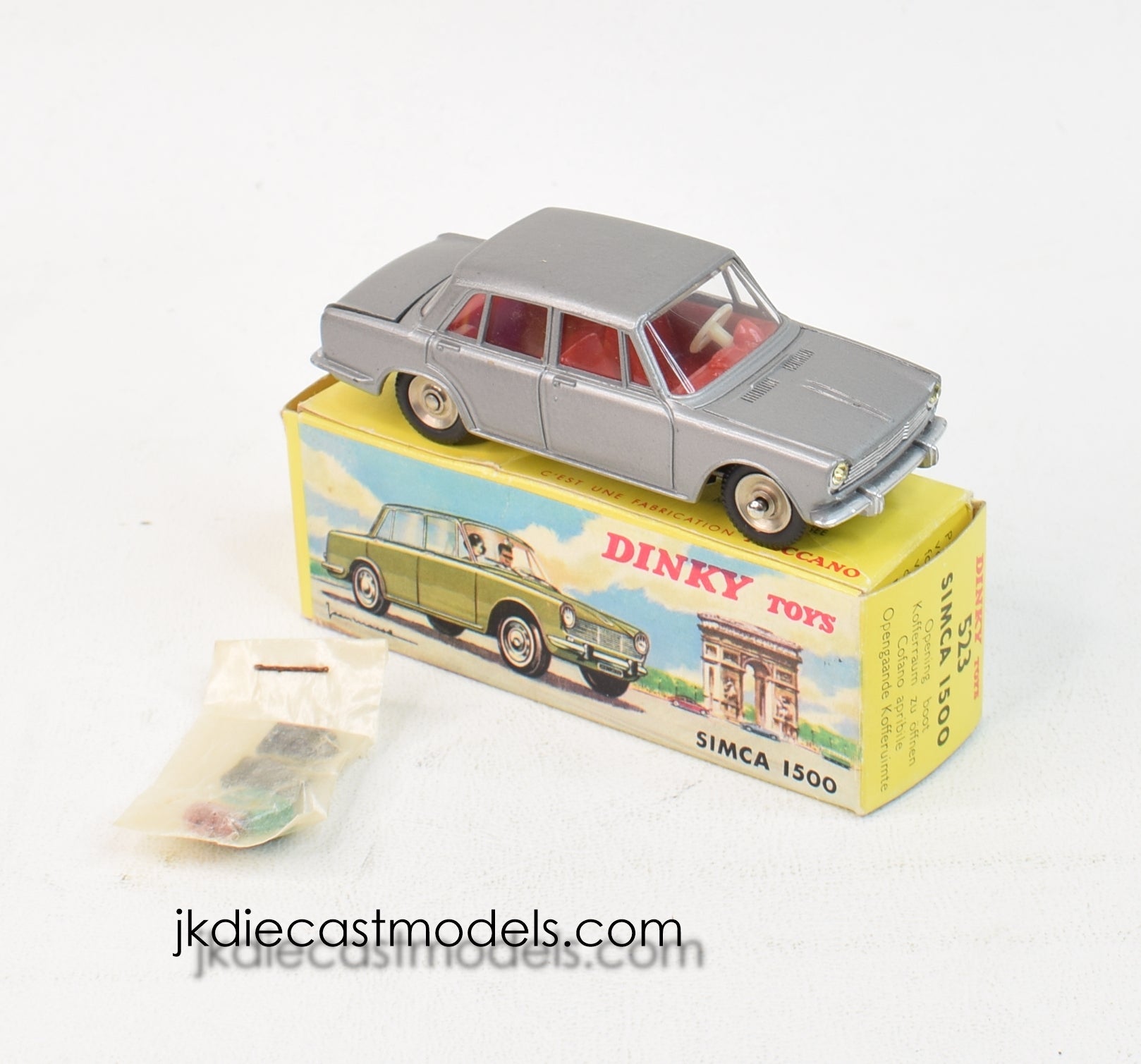 Dinky Toys France - Simca 1500 Break, Couleur Blanche, Avec Table De Camping Neuf En Boite Ref 507 Dinky Toys France - Simca 1500 Break, Couleur Blanche, Avec Table De Camping Neuf En Boite Ref 507