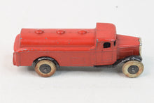 Dinky toy 25d Petrol Tanker Very Near Mint (1st type)