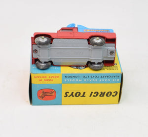 Corgi toys 487 Chipperfields Parade Land-Rover Virtually Mint/Boxed