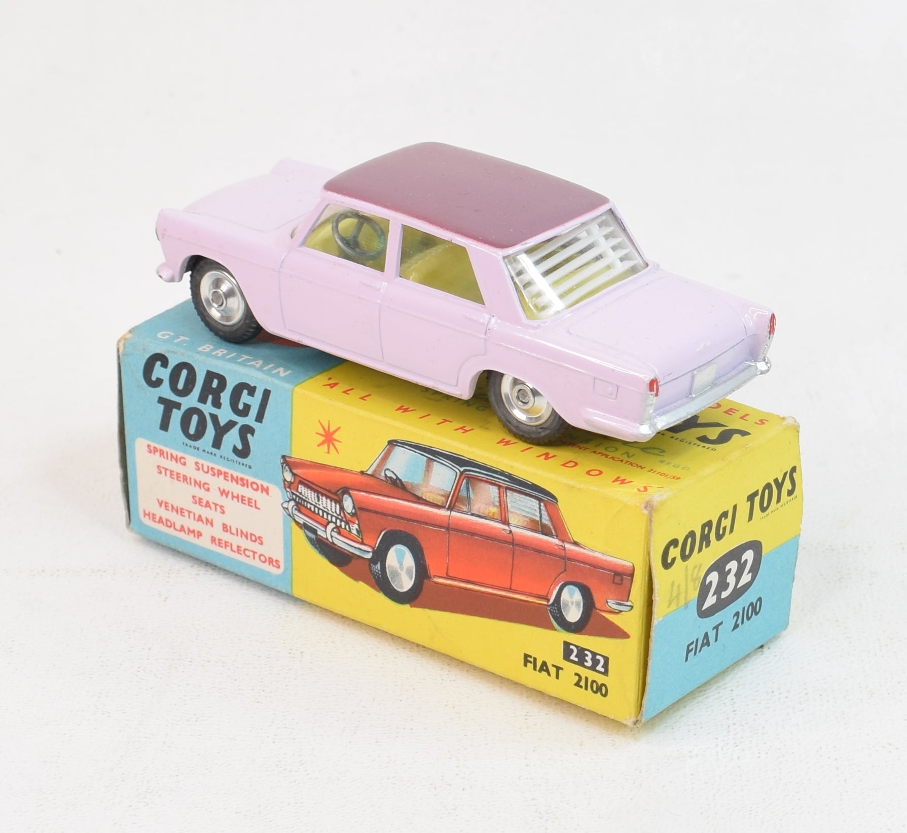 Corgi Toys コーギー　Fiat フィアット　2100 ミニカー Corgi Toys コーギー Fiat フィアット 2100 ミニカー - メルカリ