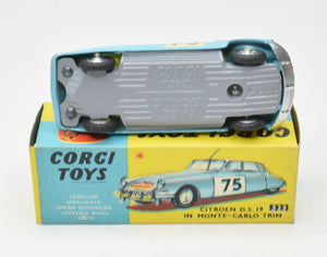 Corgi Toys 323 Citroen DS 19 Monte Carlo Virtually Mint/boxed (The 'Geneva' Collection) 1 of 2