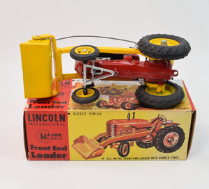 Major models Lincoln International Tractor with scoop Virtually Mint/Boxed