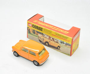 Corgi toys 204 Morris Mini Minor Virtually Mint/Boxed (The 'Geneva' Collection)