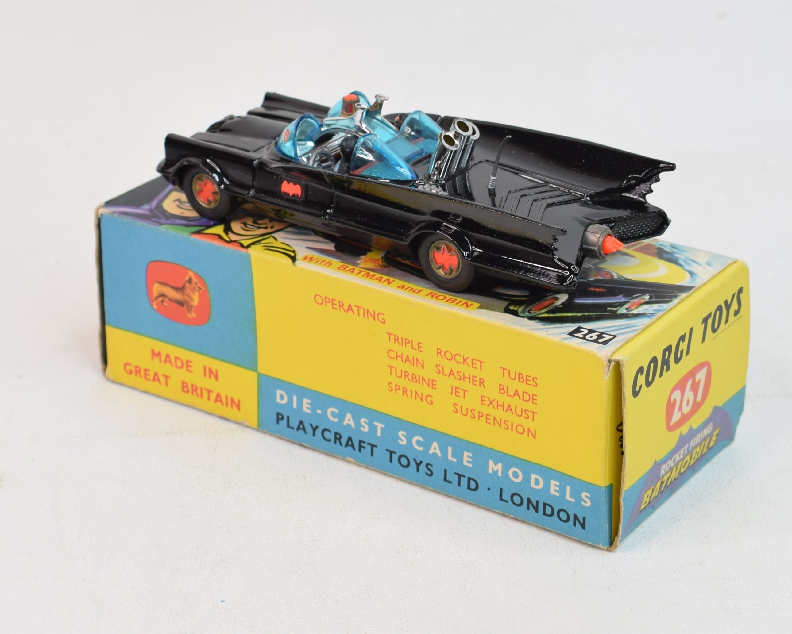 Corgi Batmobile History 1966 - 1983: All Corgi 267 Batmobile were made at  the Mettoy plant Swansea South Wales UK. (Corgi Toys): CLAUSSE, Laurent:  9798551097877: : Books