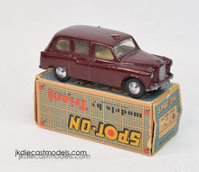 Spot-on 155 FX4 Taxi Near Mint/Boxed (Incredibly rare) 'Roeburn Falls' Collection
