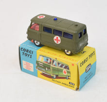 Corgi toys 354 Military Commer Ambulance Virtually Mint/Boxed