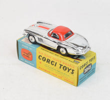 Corgi toys 304s Mercedes 300sl Virtually Mint/Boxed