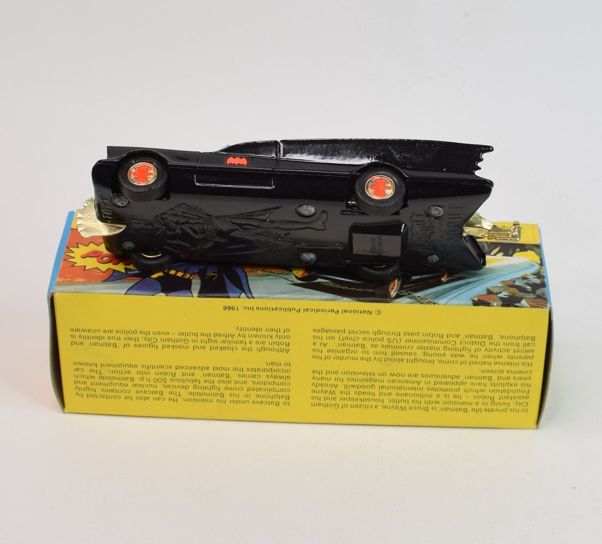 Auctions | Corgi Toys Batman a group: Corgi Batmobile #267 Auctions | Corgi Toys Batman a group: Corgi Batmobile #267