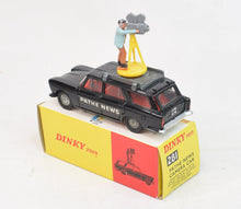 Dinky toys 281 Pathe News Camera car Virtually Mint/Lovely box