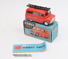 Corgi toys 405m Bedford Fire Tender Virtually Mint/Boxed