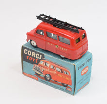 Corgi toys 405m Bedford Fire Tender Virtually Mint/Boxed