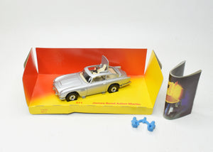 Corgi toys 271 Very Near Mint/Boxed (New 'The Lane' Collection)