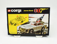 Corgi toys 271 Very Near Mint/Boxed (New 'The Lane' Collection)