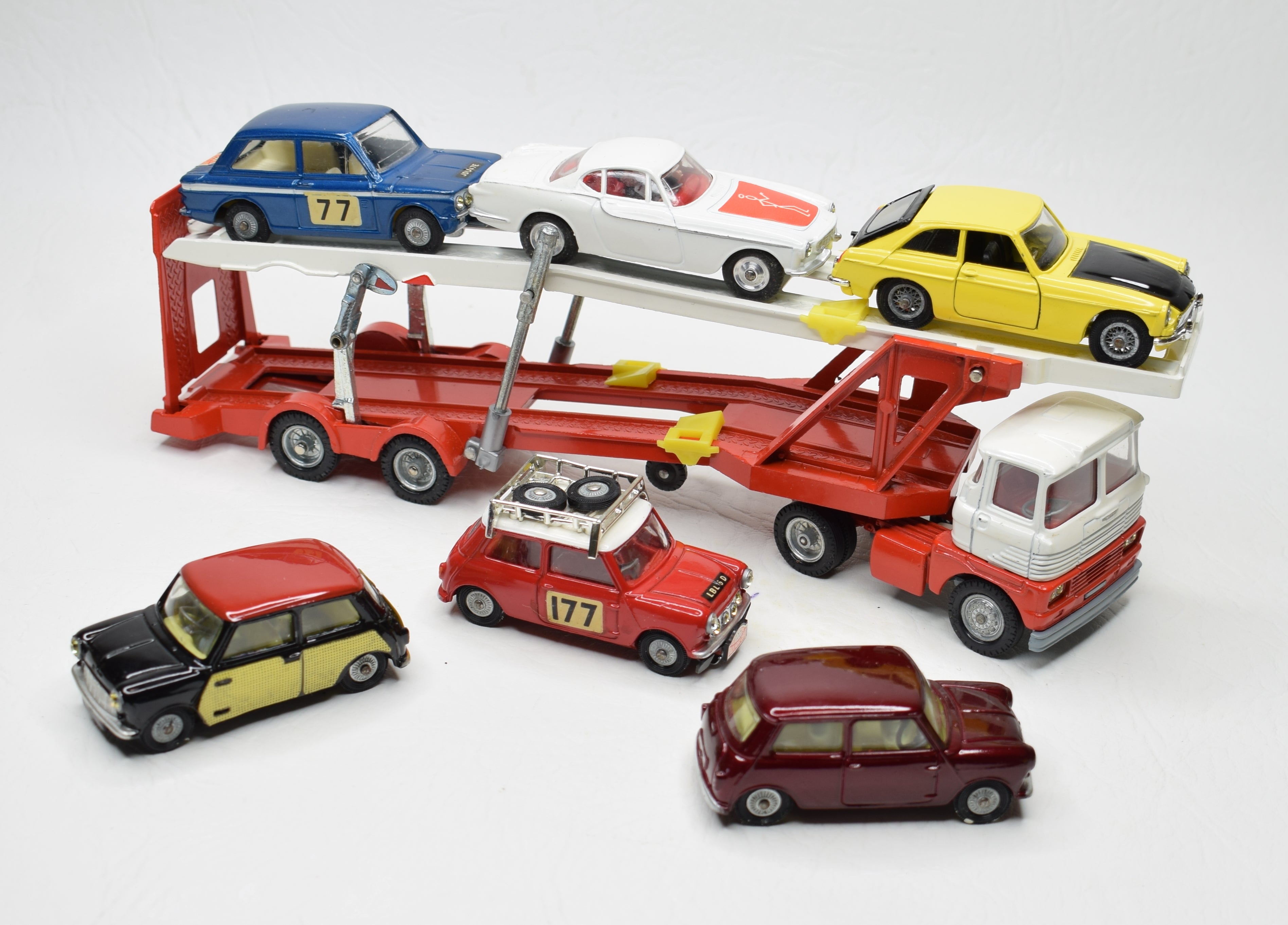 DISNEY PIXAR CARS Pack 2 Voitures en métal 1:55 Choose Die-Cast Cars DISNEY PIXAR CARS Pack 2 Voitures en métal 1:55 Choose Die-Cast Cars