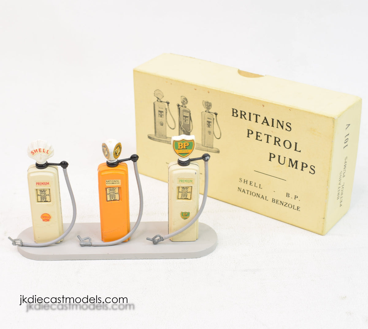 Britain's 101v Petrol Pumps Virtually Mint/Boxed 'Carlton' Collection