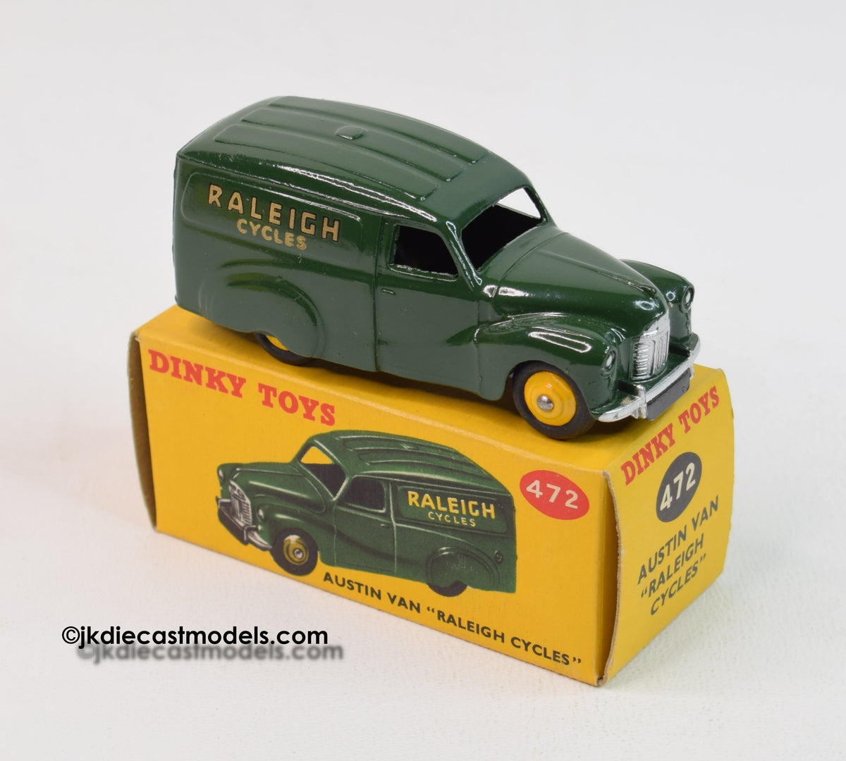 Dinky Toys 472 Austin Van 