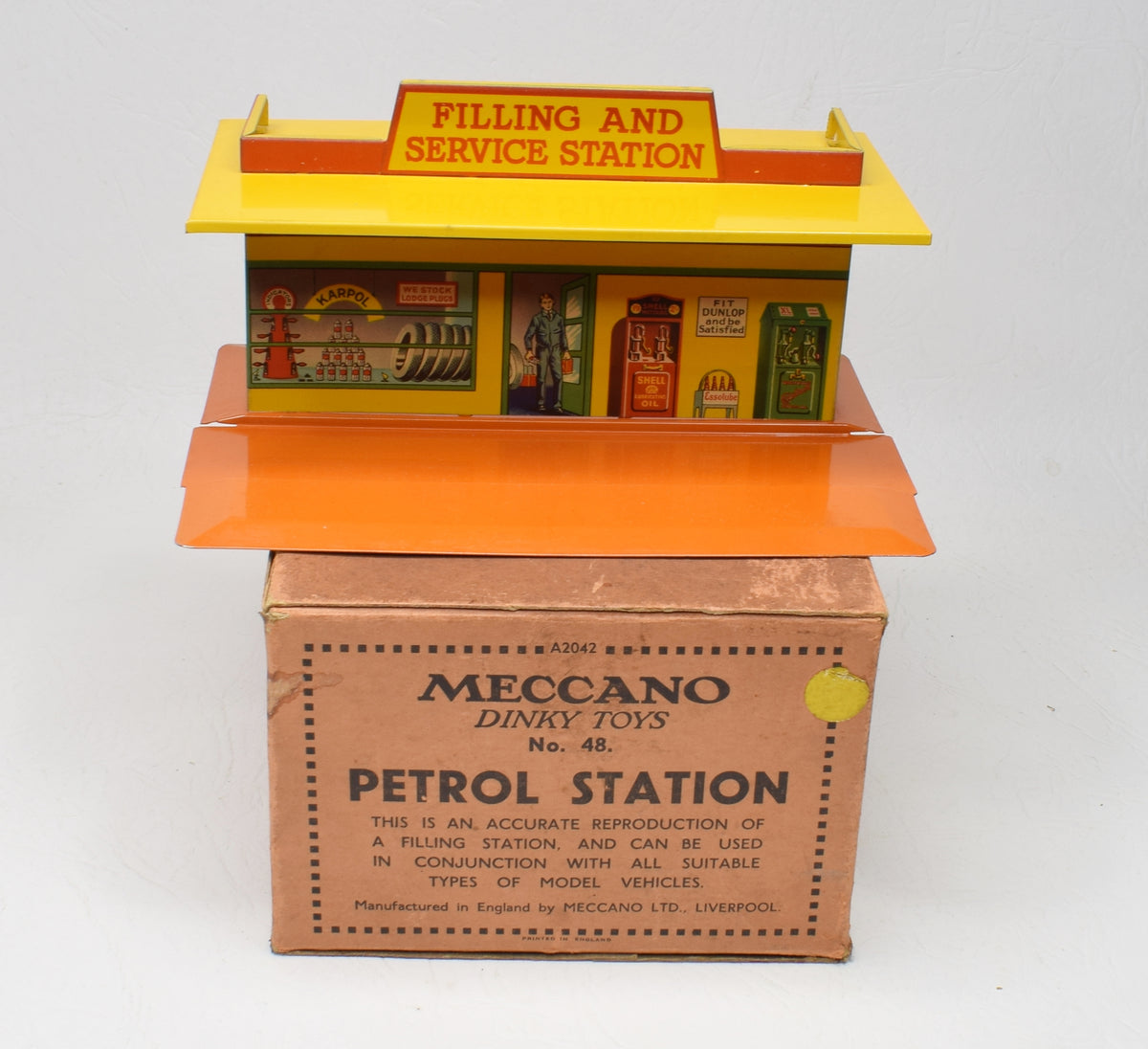 Meccano Dinky toys Pre War 48 Petrol Station Virtually Mint/Boxed