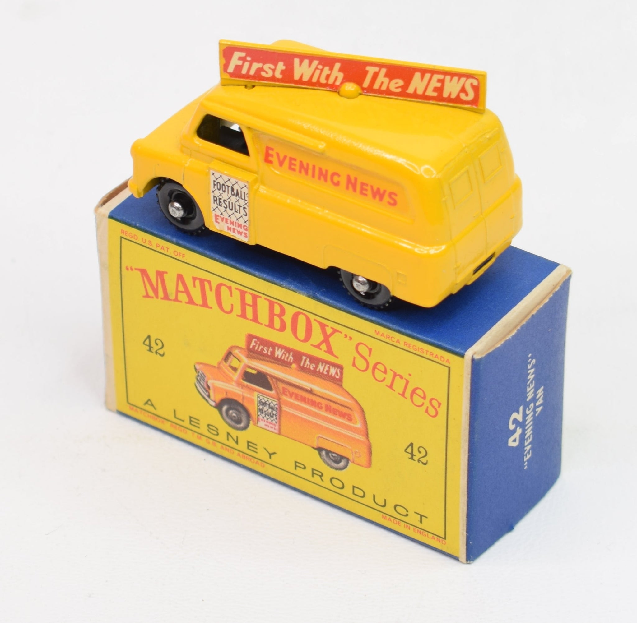VINTAGE MOKO LESNEY No.42a BEDFORD EVENING NEWS VAN IN ORIGINAL BOX VINTAGE MOKO LESNEY No.42a BEDFORD EVENING NEWS VAN IN ORIGINAL BOX