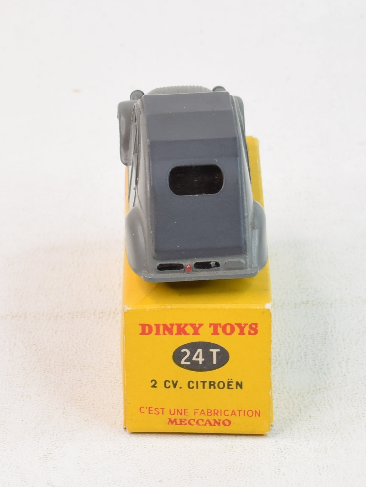 DINKY TOYS TRES RARE CITROËN 2 CV JUNIOR N°105 DINKY TOYS TRES RARE CITROËN 2 CV JUNIOR N°105