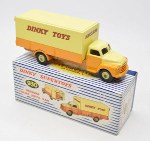 Dinky toys 930 Pallet-Jekta Van Very Near Mint/Boxed