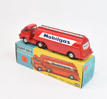 Corgi toys 1110 'Mobilgas' Tanker Virtually Mint/Boxed