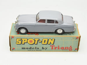 Spot-on 102 Bentley Near Mint/Boxed (Reverse colours with red interior)