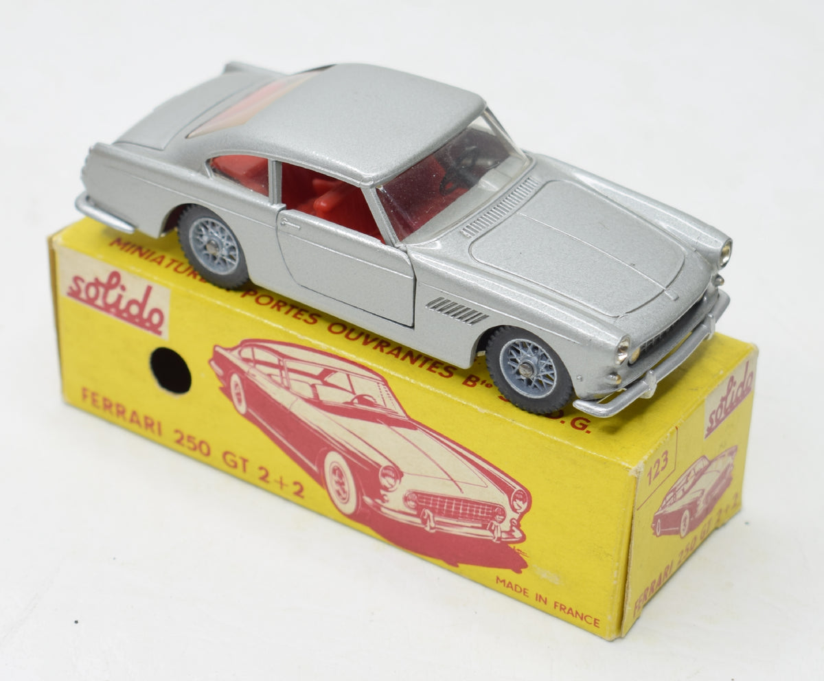 Solido 123 Ferrari 250 GT 2+2 Very Near Mint/Boxed (3rd type)